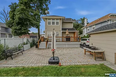 198 Preston Street, Ridgefield Park, NJ 07660 - Photo 32