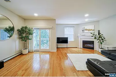 13 Carol Lane, River Edge, NJ 07661 - Photo 4