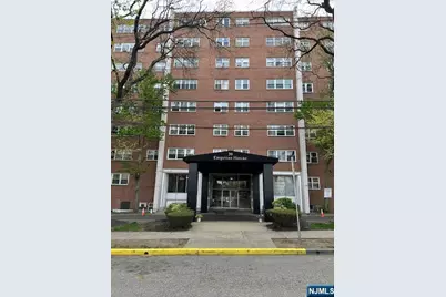 39 E 39th 8G #8G, Paterson, NJ 07514 - Photo 1