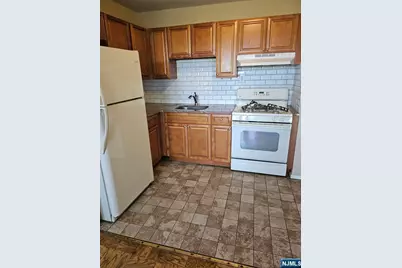 39 E 39th 8G #8G, Paterson, NJ 07514 - Photo 2
