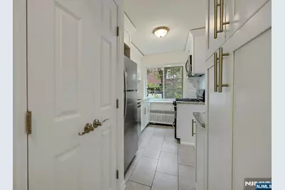 99 Tracey Place 3 #3, Englewood, NJ 07631 - Photo 8