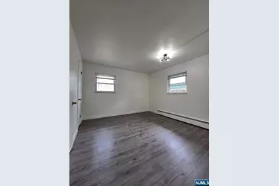 424 4th Street 2nd/F #2nd/F, Palisades Park, NJ 07650 - Photo 4