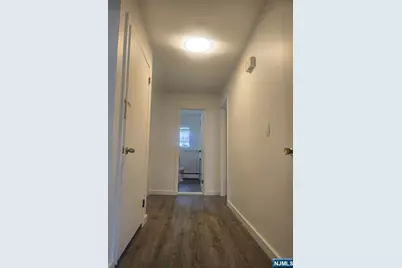 424 4th Street 2nd/F #2nd/F, Palisades Park, NJ 07650 - Photo 10