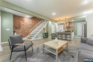 283 King Blvd, Newark, NJ 07102 - Photo 2