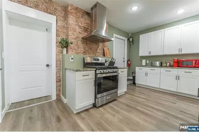 283 King Boulevard, Newark, NJ 07102 - Photo 12