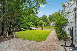 11 Lockwood Ln, Closter, NJ 07624 - Photo 22