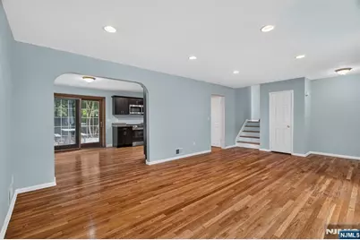 11 Lockwood Lane, Closter, NJ 07624 - Photo 6