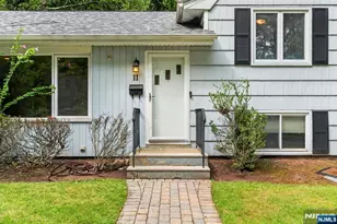 11 Lockwood Ln, Closter, NJ 07624 - Photo 2
