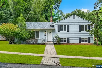 11 Lockwood Lane, Closter, NJ 07624 - Photo 1