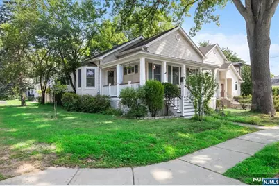 53 Columbus Drive, Tenafly, NJ 07670 - Photo 18