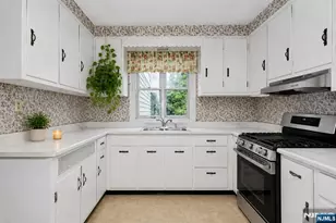 340 Saddle River Rd, Saddle Brook Township, NJ 07663 - Photo 2
