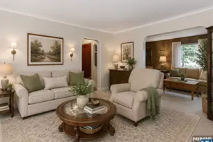 340 Saddle River Rd, Saddle Brook Township, NJ 07663 - Photo 32