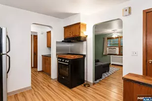 340 Saddle River Rd, Saddle Brook Township, NJ 07663 - Photo 20