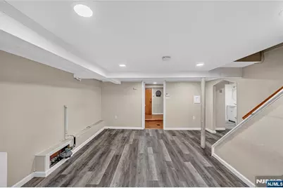 427 Kennedy Drive, Fairview, NJ 07022 - Photo 42
