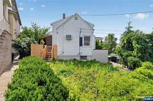 427 Kennedy Dr, Fairview, NJ 07022 - Photo 46