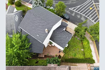 427 Kennedy Drive, Fairview, NJ 07022 - Photo 48