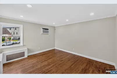 427 Kennedy Drive, Fairview, NJ 07022 - Photo 6