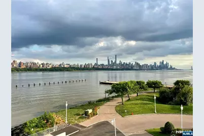 325 The Promenade 325 #325, Edgewater, NJ 07020 - Photo 10