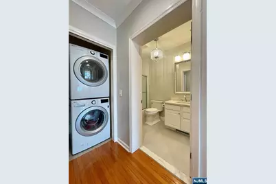 325 The Promenade 325 #325, Edgewater, NJ 07020 - Photo 20