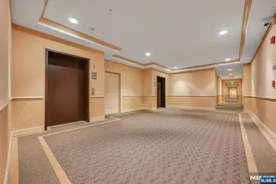2107 Windsor Park Court 107 #107, Englewood, NJ 07631 - Photo 4