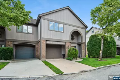 18 Maltese Drive, Fair Lawn, NJ 07410 - Photo 18