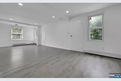 244 White, Englewood, NJ 07631 - Photo 4
