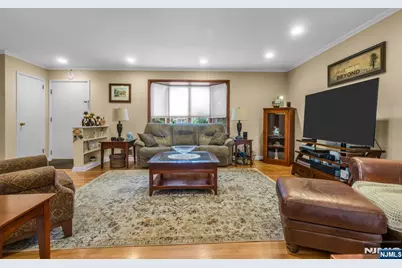 10 Overlook Avenue, Emerson, NJ 07630 - Photo 8