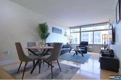 10 Regent Street 602 #602, Jersey City, NJ 07302 - Photo 2
