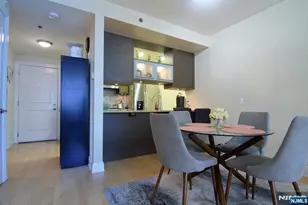10 Regent Street 602, Jersey City, NJ 07302 - Photo 4