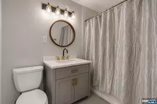 100 Manhattan Ave 708, Jersey City, NJ 07087 - Photo 10