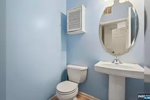107 Brittany Ct 281, Clifton, NJ 07013 - Photo 12