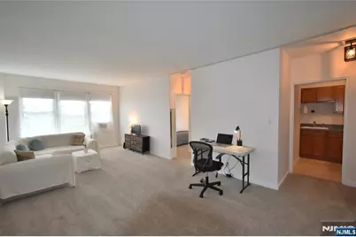 5 Roosevelt Place 5C #5C, Montclair, NJ 07042 - Photo 2