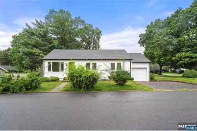 41 Monument Place, Cresskill, NJ 07626 - Photo 1