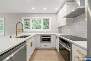 41 Monument Pl, Cresskill, NJ 07626 - Photo 10