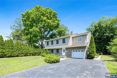 361 Walthery Avenue, Ridgewood, NJ 07450 - Photo 16