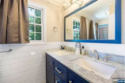 361 Walthery Avenue, Ridgewood, NJ 07450 - Photo 14