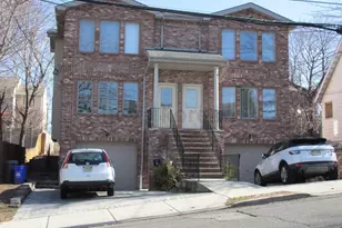 843 Pleasantview Terrace 2, Ridgefield, NJ 07657 - Photo 1