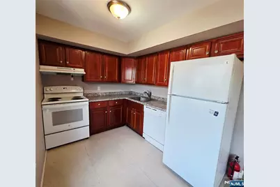 195 3rd Avenue, Westwood, NJ 07675 - Photo 8