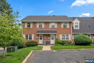 156 Parkview Dr 24, Teaneck Township, NJ 07666 - Photo 2