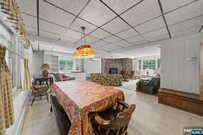 812 Mountain Avenue, Wyckoff Township, NJ 07481 - Photo 10