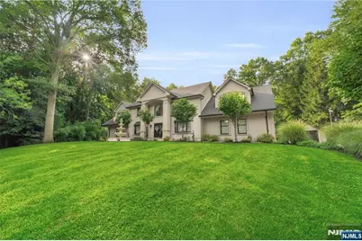 312 Old Tappan Road, Old Tappan, NJ 07675 - Photo 2
