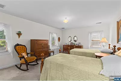 243 W Saddle River Road, Upper Saddle River, NJ 07458 - Photo 16
