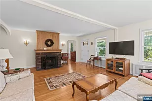 243 W Saddle River Rd, Upper Saddle River, NJ 07458 - Photo 2