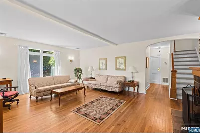 243 W Saddle River Road, Upper Saddle River, NJ 07458 - Photo 4