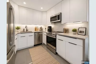228 Johnson Avenue 5 #5, Hackensack, NJ 07601 - Photo 6