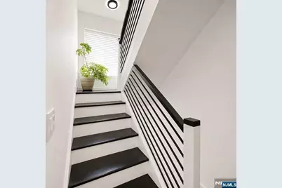 228 Johnson Avenue 5 #5, Hackensack, NJ 07601 - Photo 8