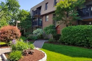 570 North Ave C, Fort Lee, NJ 07024 - Photo 1