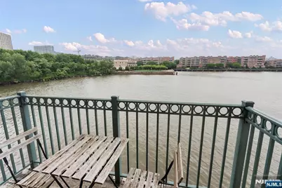 148 The Promenade, Edgewater, NJ 07020 - Photo 12