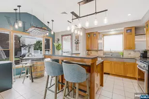 146 Bathurst Ave, North Arlington, NJ 07031 - Photo 8
