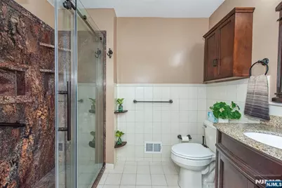 540 Holly Court, Mahwah, NJ 07430 - Photo 8